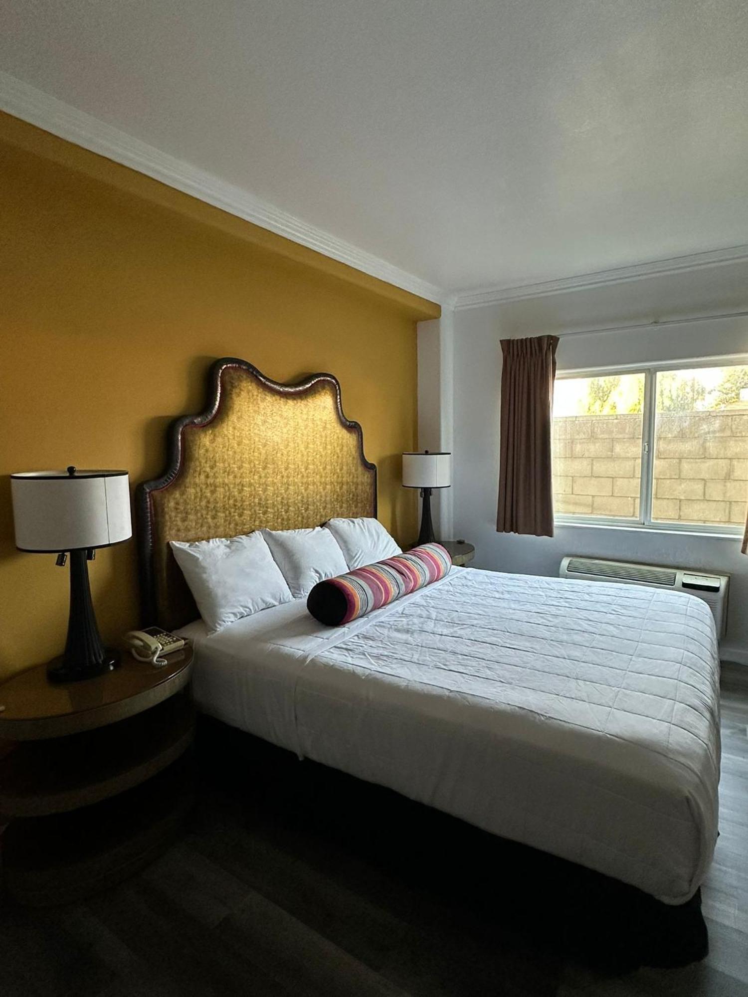 Howard Johnson By Wyndham Bakersfield Kültér fotó